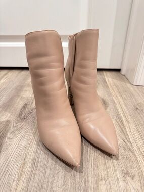 Marc Fisher Nude Ankle Boots Block Heel Pointed Toe Size size 7.5